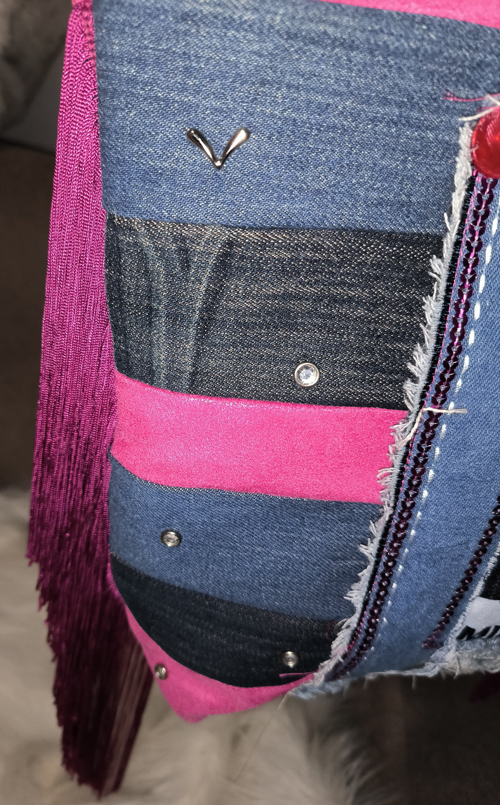 sac upcycling jeans et franges OUPS